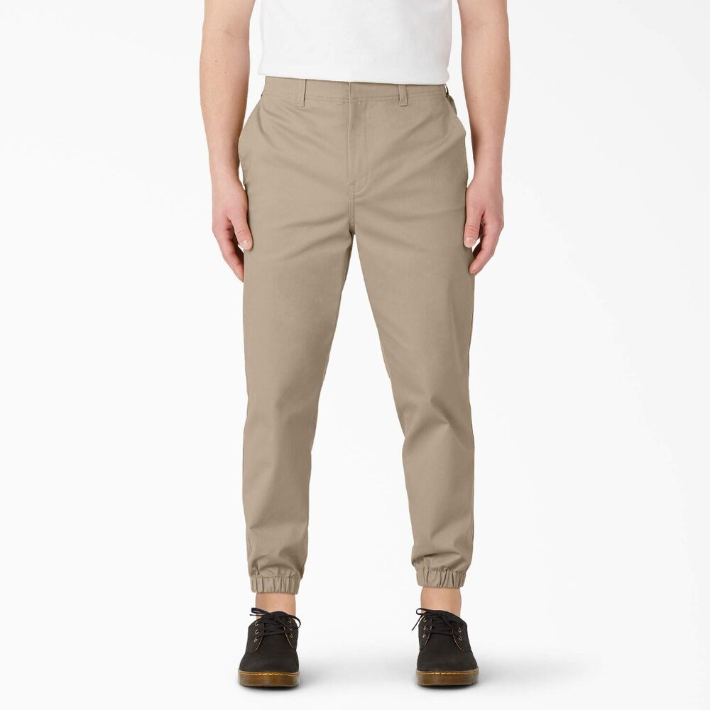 NWT. Dickies Men Cropped Jogger Pants
